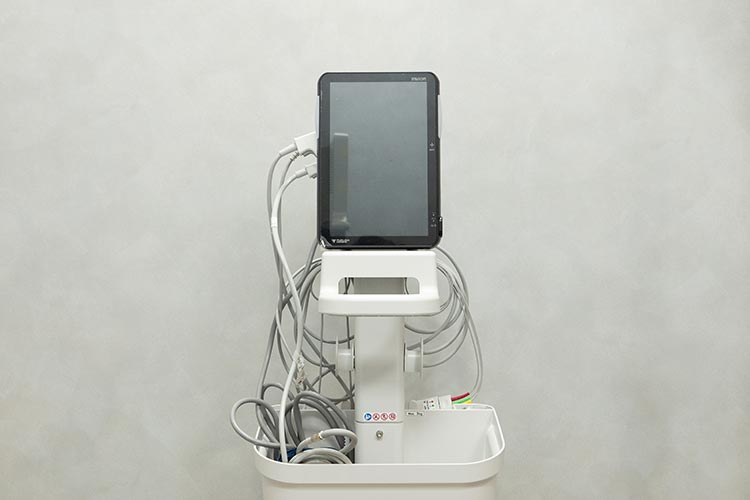 重要パラメータ付き多項目モニター